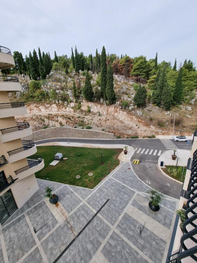 Fantastic New Centre Apartment Podgorica Ngoại thất bức ảnh