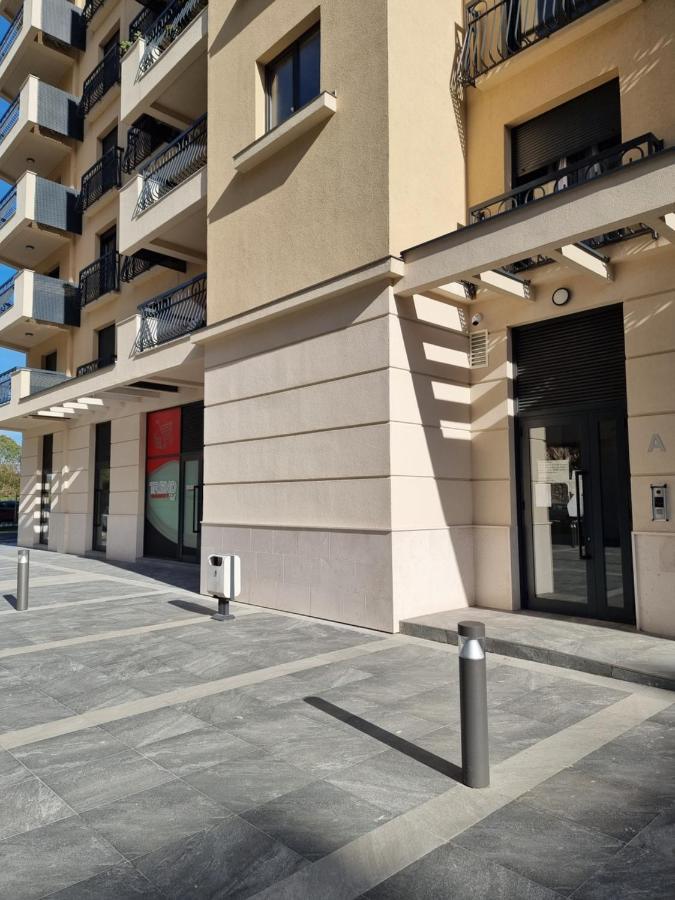Fantastic New Centre Apartment Podgorica Ngoại thất bức ảnh